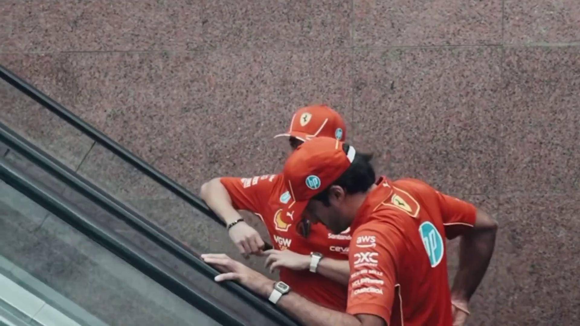 F1粉丝专享:赛场互动现场花絮的简单介绍 F1粉丝专享:赛场互动现场花絮的简单介绍